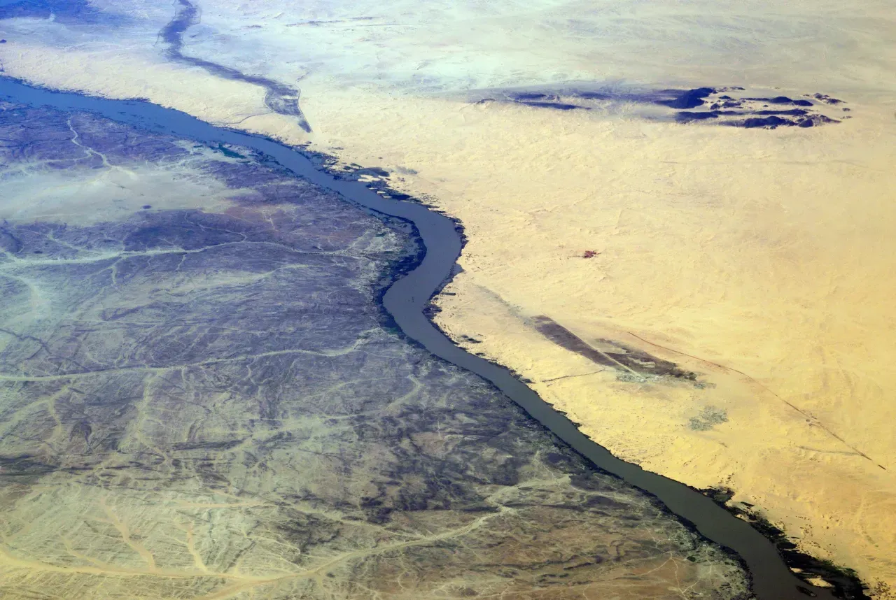 Explorando los Peligros del Nilo: Cuidados y Precauciones